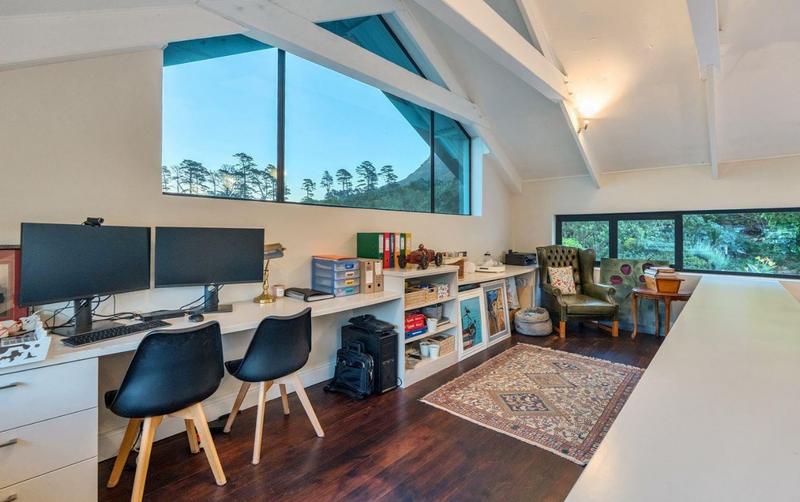 5 Bedroom Property for Sale in Hout Bay Western Cape